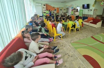 Областната инициатива "Четене на приказки без край" 5